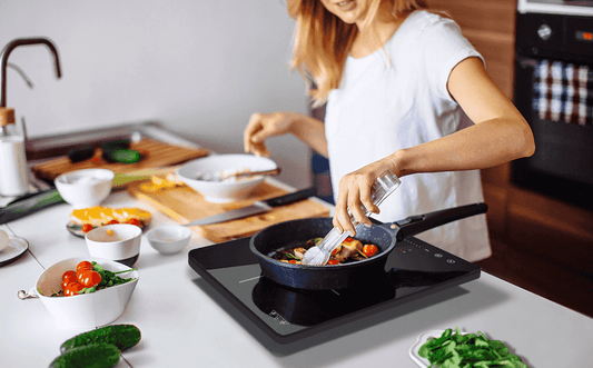 Induction Hob Cooking Tips for Cooking More Efficiently - Ciarra Appliances Global